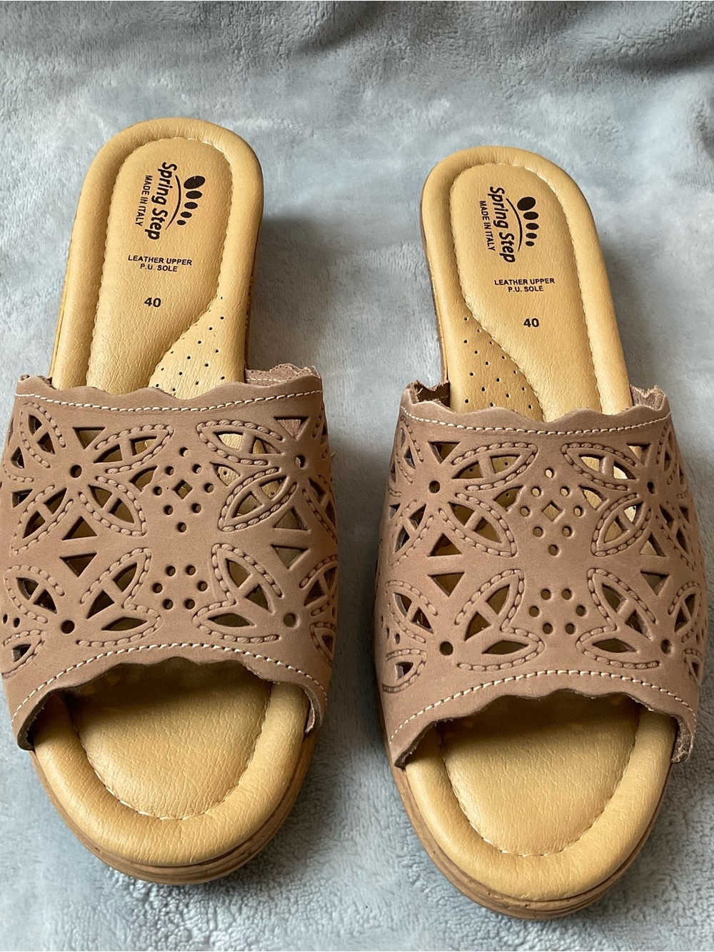 NWOT Spring Step Estella Wedge